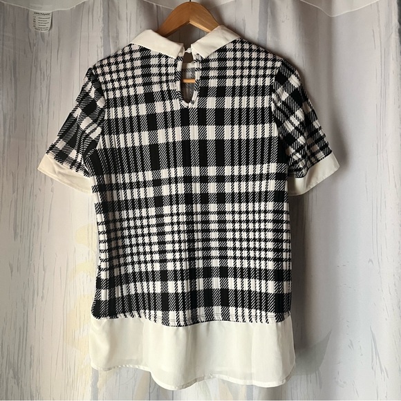 Chic Black and White Plaid Blouse - Picture 2 of 11